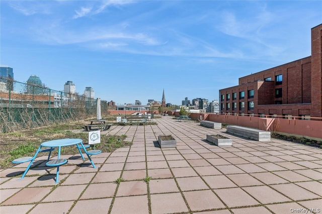 4-74 48th Avenue 17J, Long Island City, NY 11109