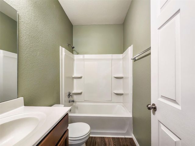 4229 Amber Ruse Drive, Conroe, TX 77304