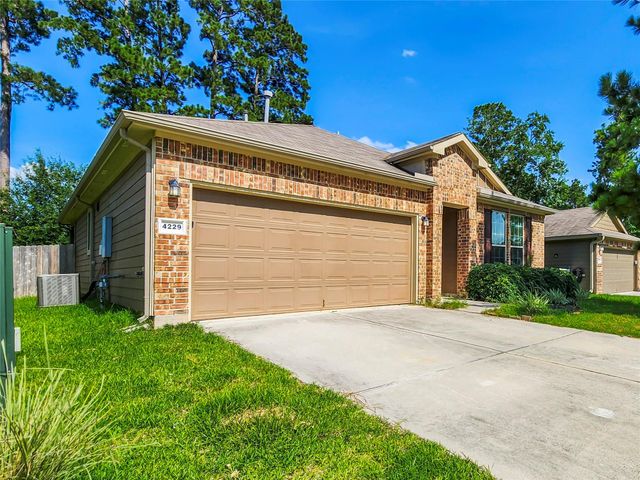 4229 Amber Ruse Drive, Conroe, TX 77304
