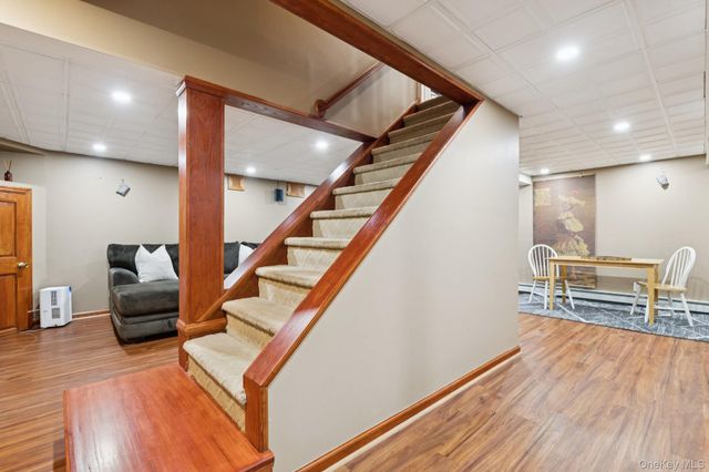 24 Cherry Place, Huntington, NY 11743