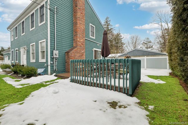 24 Cherry Place, Huntington, NY 11743