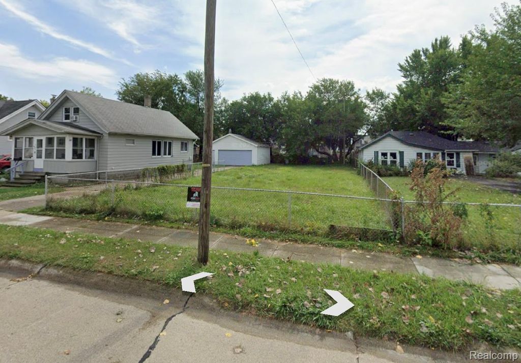 6736 Orchard Avenue, Warren, MI 48091