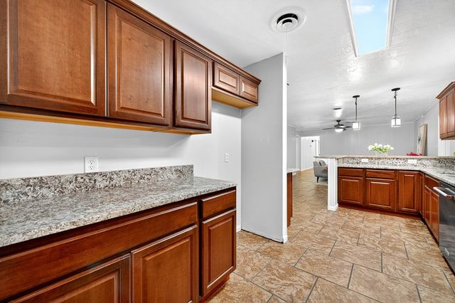 2906 Aurora Lane, Midland, TX 79707