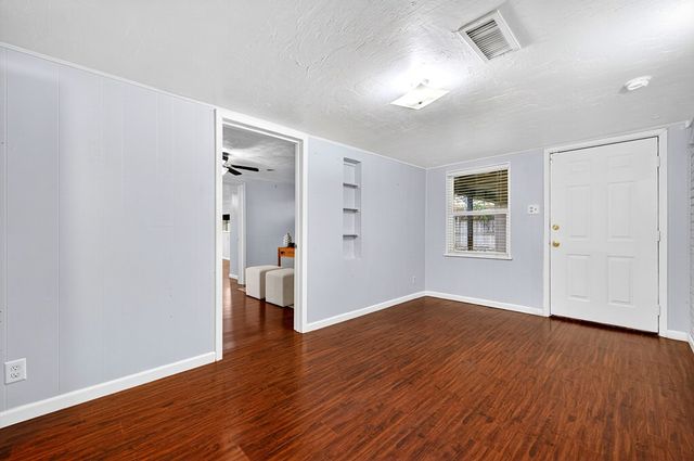 2906 Aurora Lane, Midland, TX 79707