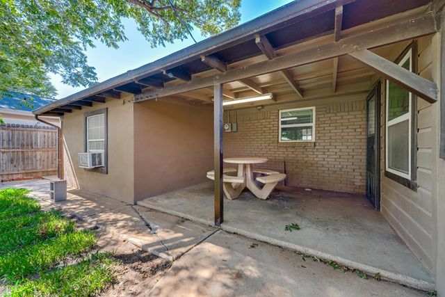 2906 Aurora Lane, Midland, TX 79707