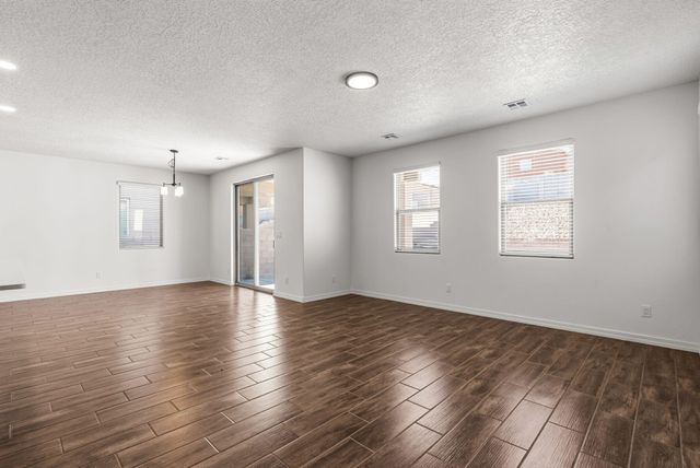 5765 Cosmo Court NE, Rio Rancho, NM 87144