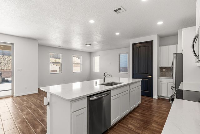 5765 Cosmo Court NE, Rio Rancho, NM 87144