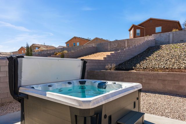 5765 Cosmo Court NE, Rio Rancho, NM 87144