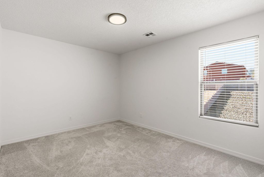 Image 33 of property listing at 5765 Cosmo Court NE, Rio Rancho, NM 87144