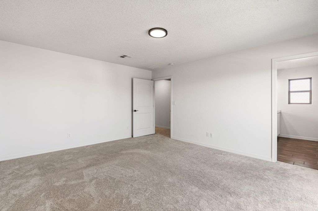 Image 37 of property listing at 5765 Cosmo Court NE, Rio Rancho, NM 87144