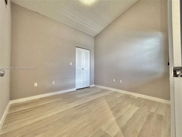 2811 N Oakland Forest Dr 306, Oakland Park, FL 33309