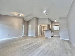 2811 N Oakland Forest Dr 306, Oakland Park, FL 33309