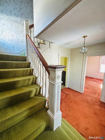 2 Parkmore Street, New Britain, CT 06051