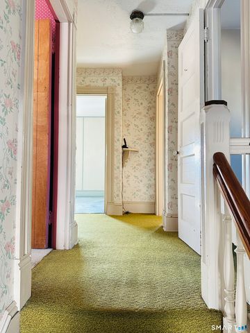 2 Parkmore Street, New Britain, CT 06051