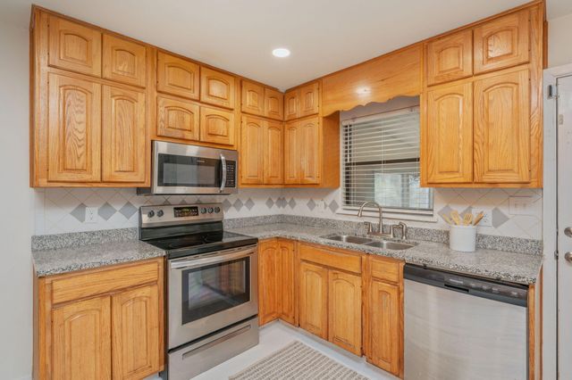 431 Andrew Drive, Valparaiso, FL 32580