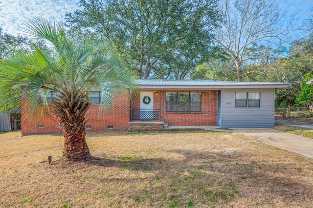 431 Andrew Drive, Valparaiso, FL 32580