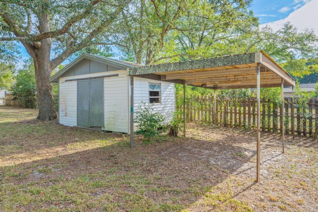 431 Andrew Drive, Valparaiso, FL 32580