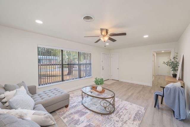 431 Andrew Drive, Valparaiso, FL 32580