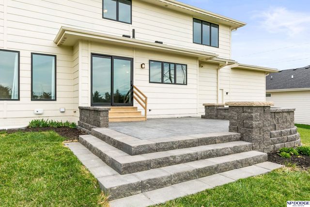18701 Patrick Avenue, Omaha, NE 68022