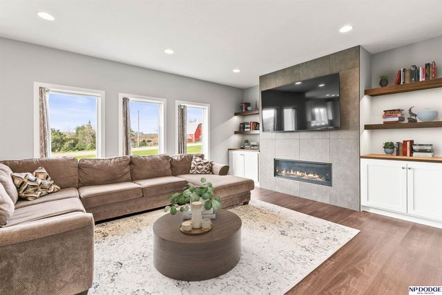 18701 Patrick Avenue, Omaha, NE 68022