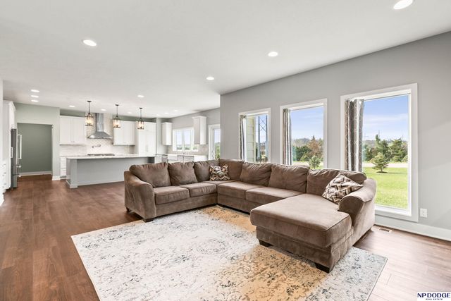 18701 Patrick Avenue, Omaha, NE 68022