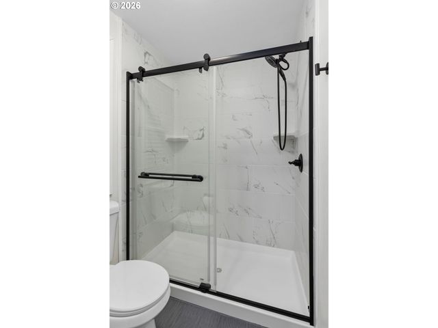 17089 Sw LYNNLY Way, Sherwood, OR 97140