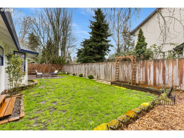 17089 Sw LYNNLY Way, Sherwood, OR 97140