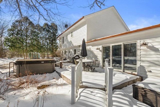 310 S Taliesin ROAD, Wales, WI 53183