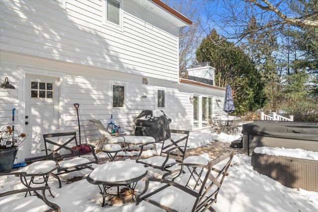 310 S Taliesin ROAD, Wales, WI 53183