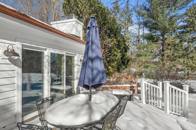 310 S Taliesin ROAD, Wales, WI 53183