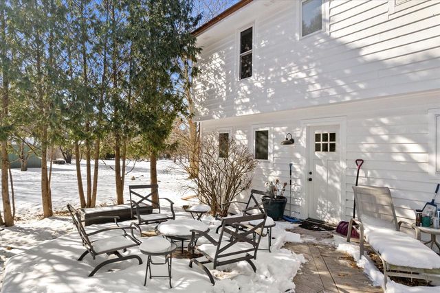 310 S Taliesin ROAD, Wales, WI 53183