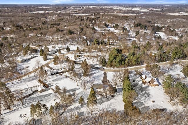 310 S Taliesin ROAD, Wales, WI 53183