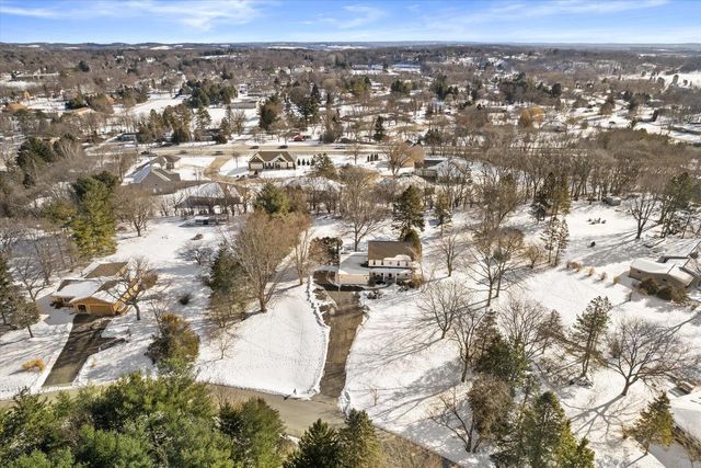 310 S Taliesin ROAD, Wales, WI 53183