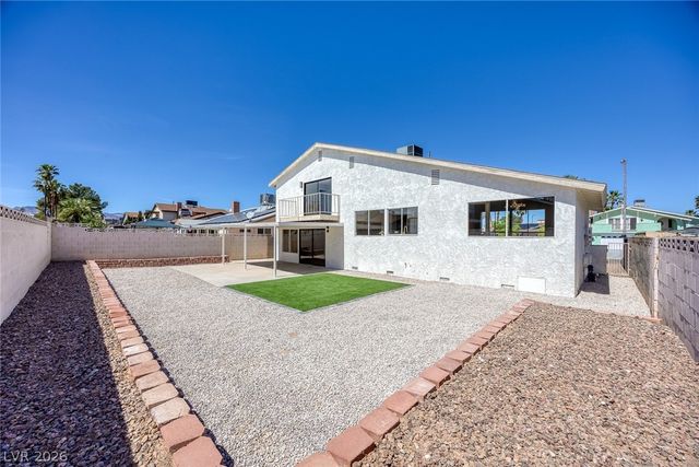 6735 Greengrove Drive, Las Vegas, NV 89103