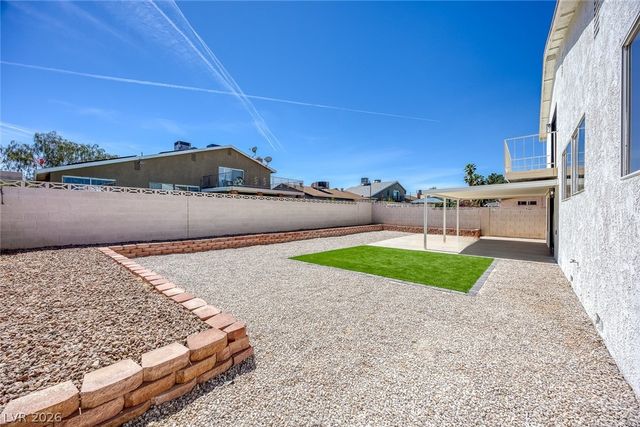 6735 Greengrove Drive, Las Vegas, NV 89103
