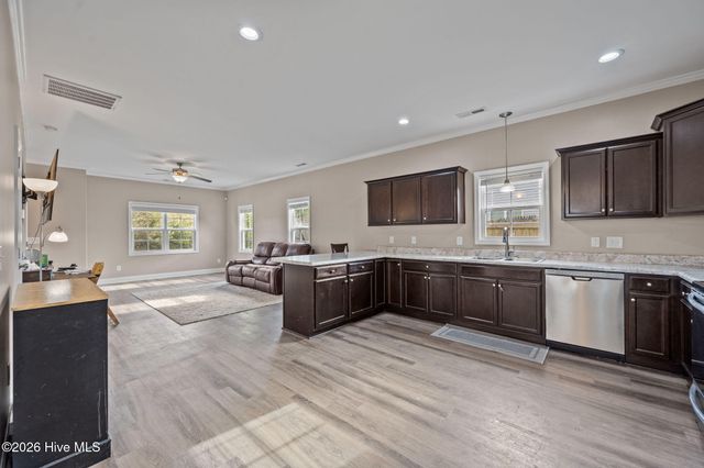 514 Everett Glades, Sneads Ferry, NC 28460