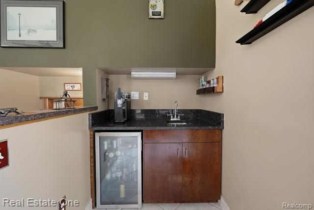 1353 Madison Drive, Troy, MI 48083