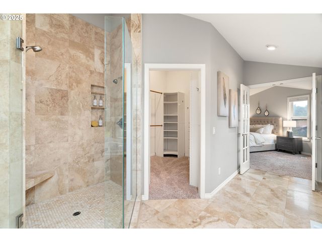 7028 Sw ARRANMORE Way, Portland, OR 97223