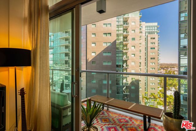 13700 Marina Pointe Drive 1126, Marina Del Rey, CA 90292