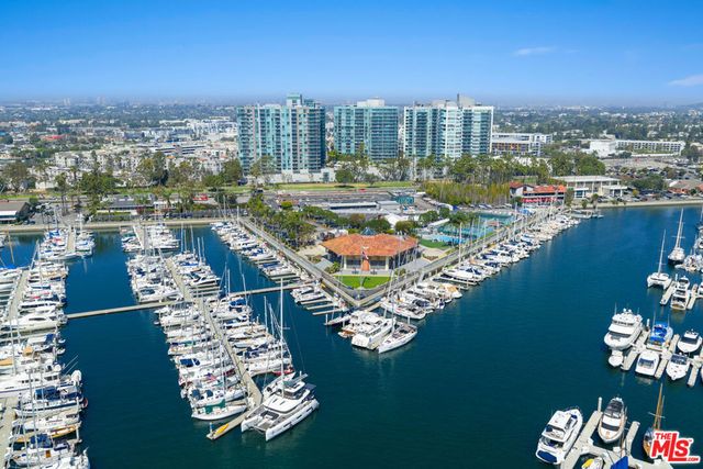 13700 Marina Pointe Drive 1126, Marina Del Rey, CA 90292