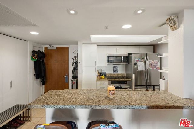 13700 Marina Pointe Drive 1126, Marina Del Rey, CA 90292