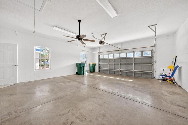 19337 SPRING OAK DRIVE, Eustis, FL 32736