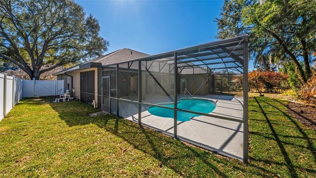 19337 SPRING OAK DRIVE, Eustis, FL 32736