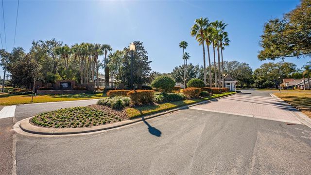 19337 SPRING OAK DRIVE, Eustis, FL 32736