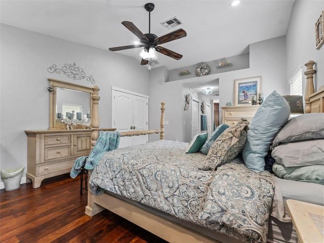 5200 CAMBERLEA AVENUE, Zephyrhills, FL 33541