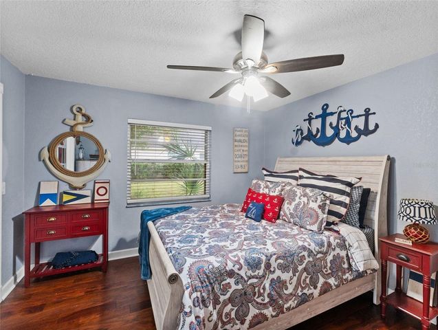 5200 CAMBERLEA AVENUE, Zephyrhills, FL 33541