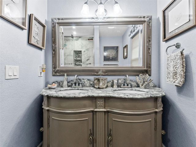 5200 CAMBERLEA AVENUE, Zephyrhills, FL 33541