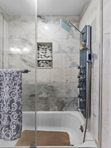 5200 CAMBERLEA AVENUE, Zephyrhills, FL 33541