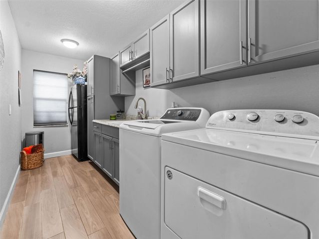 5200 CAMBERLEA AVENUE, Zephyrhills, FL 33541