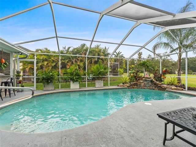 5200 CAMBERLEA AVENUE, Zephyrhills, FL 33541